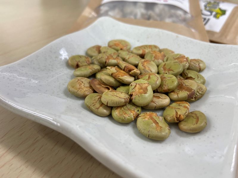 地元の在来野菜でつくる「打ち炒り豆」のおやつ